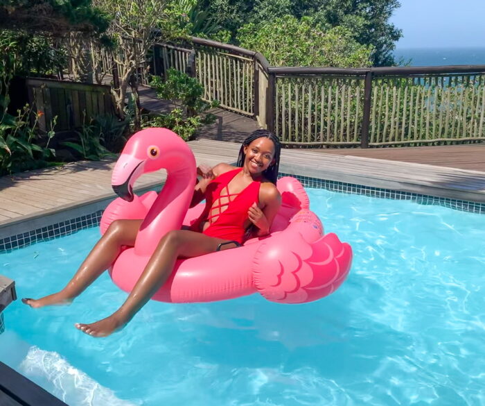 beach vacay pool pic